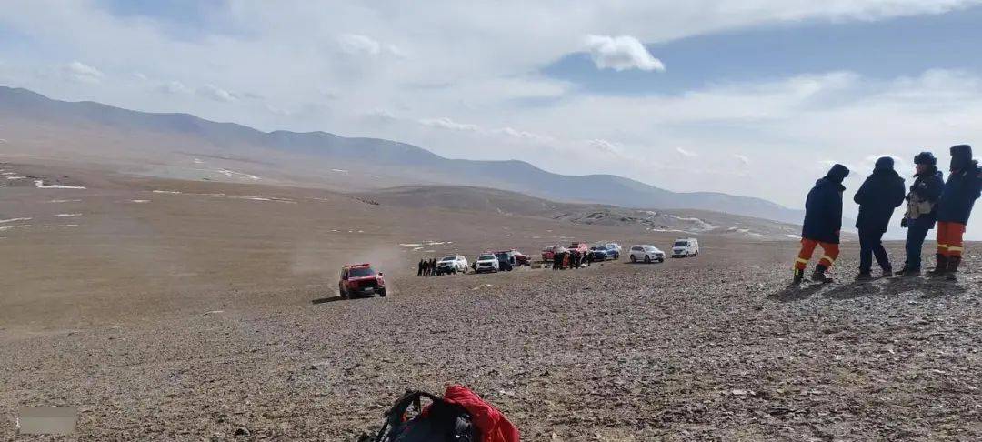 青海玉珠峰3名失联登山者确认遇难，网友此前曾发帖求助寻人