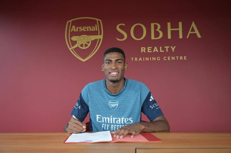 早知道|阿森纳签下年轻中卫莫斯克拉