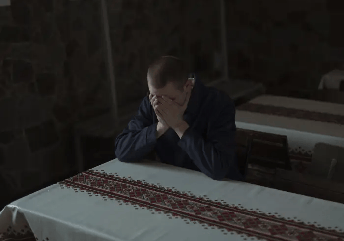 一名为钱参战的被俘俄军： 去前线像掉进屎坑