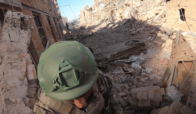 一名为钱参战的被俘俄军： 去前线像掉进屎坑