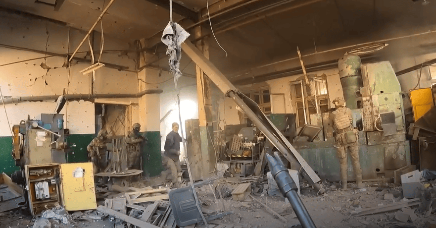 一名为钱参战的被俘俄军： 去前线像掉进屎坑