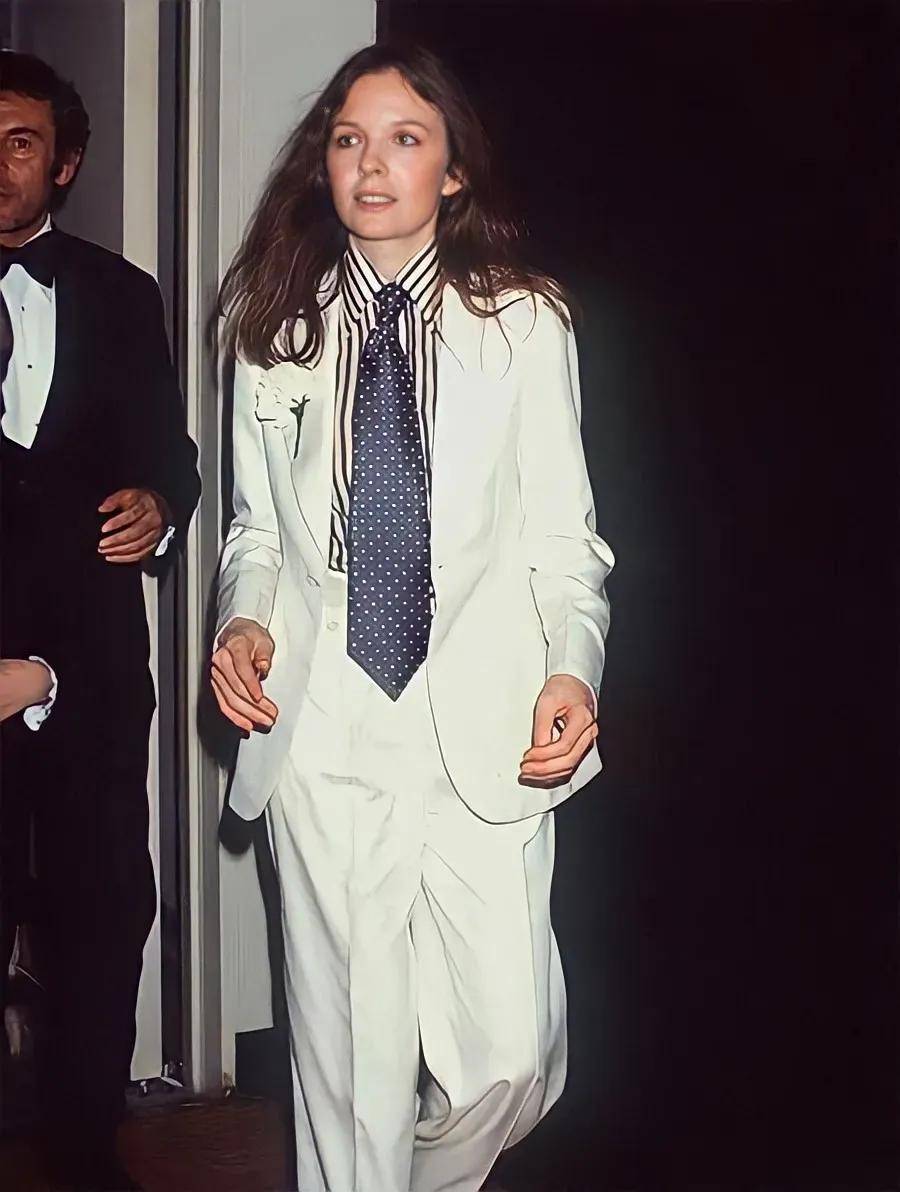 79岁奥斯卡影后离世，她是男神收割机，松弛中性风穿搭鼻祖