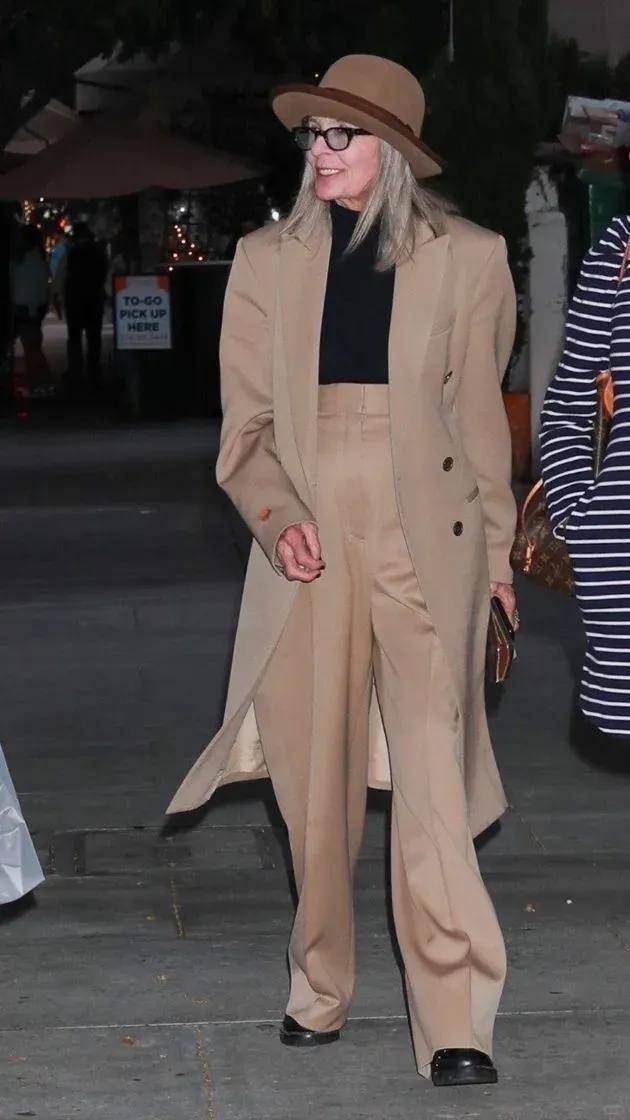 79岁奥斯卡影后离世，她是男神收割机，松弛中性风穿搭鼻祖