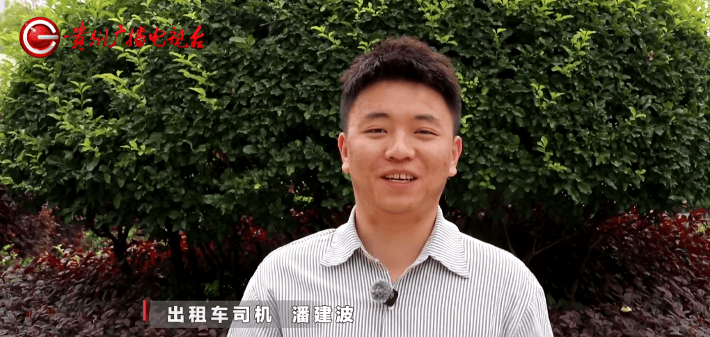 宛如“童话世界”般的出租车，你坐过吗？快来看“00”后小伙儿，打造的“浪漫满屋”