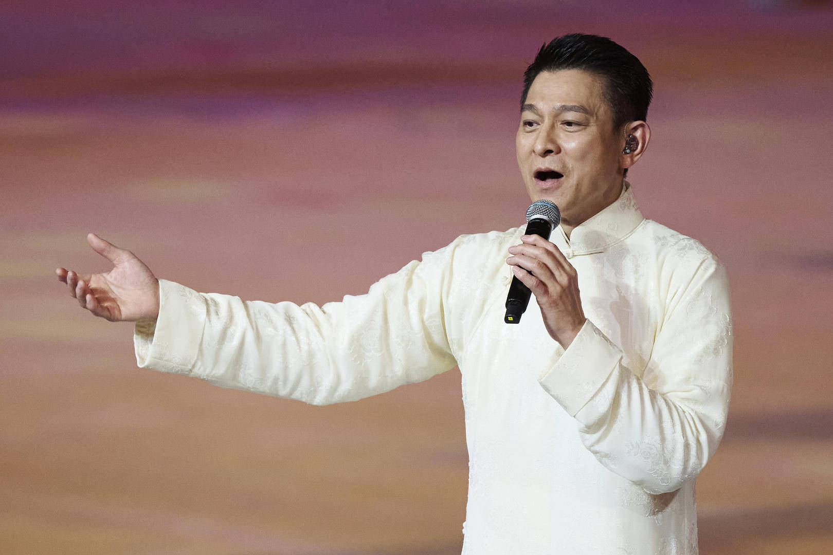 刘德华2027年内地巡演官宣，成都在“拟演出城市”中